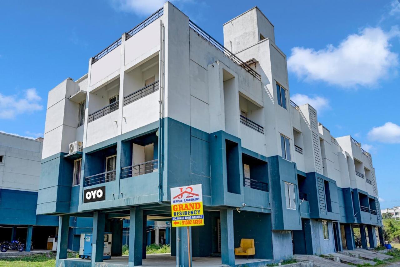 Live As Chn727 Hotel Gūduvāncheri Kültér fotó